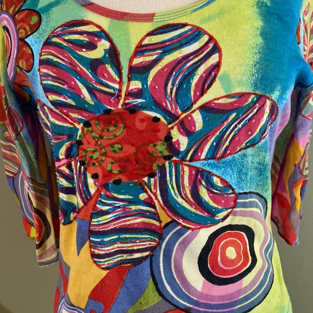 Colorful shirt - Picture 2 of 5